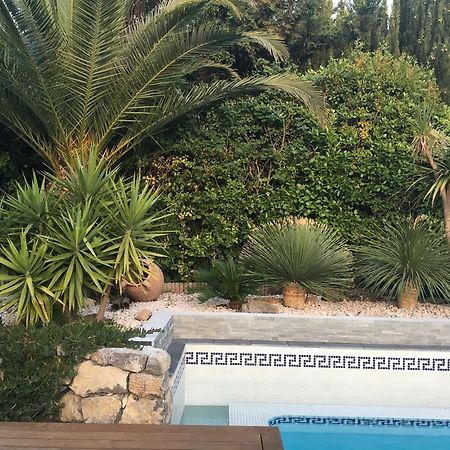 La Villa Blanche Sanary-sur-Mer Esterno foto