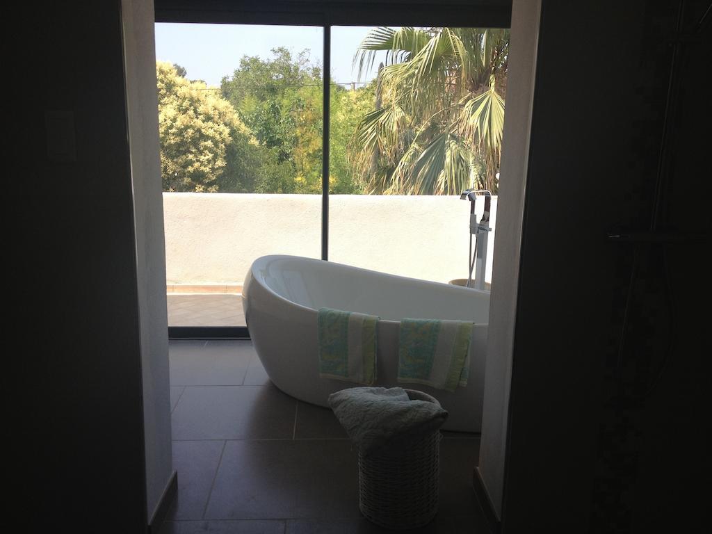 La Villa Blanche Sanary-sur-Mer Esterno foto